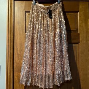 NWT: TFNC London rose, gold, sequined, pleated skirt